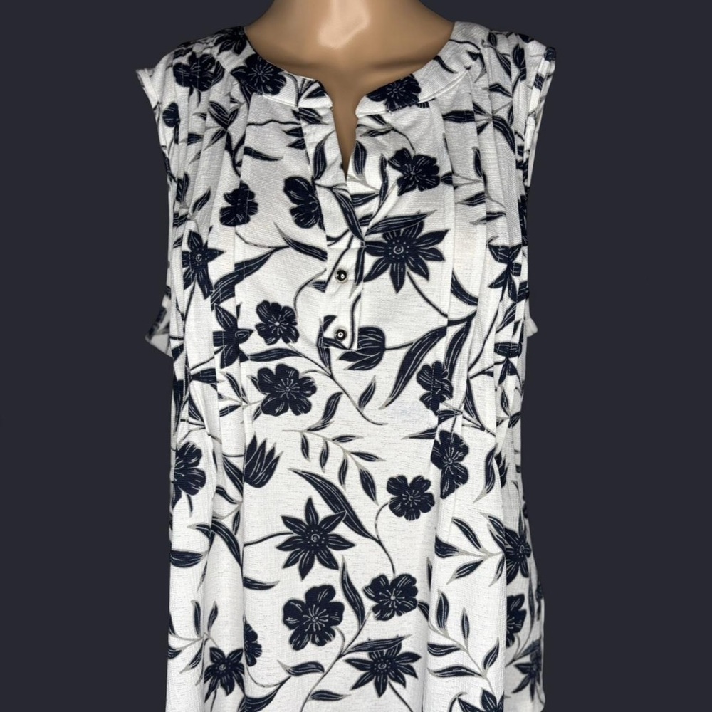 Fred David-Floral Sleeveless Top - Black and White